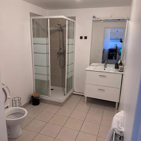 T2 Avec Parking Prive Apartamento